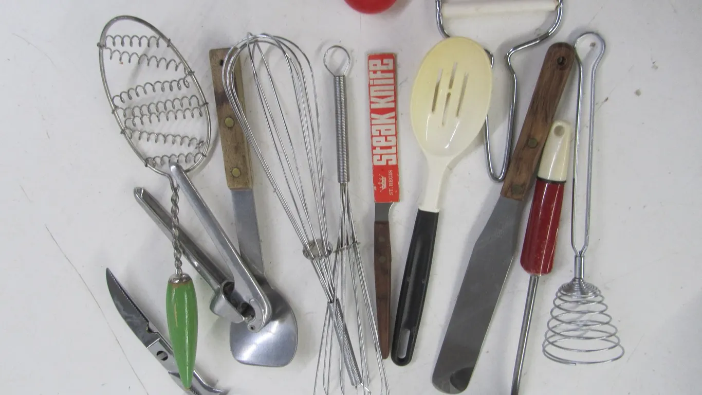 Bag Of Assorted Kitchen Utensils