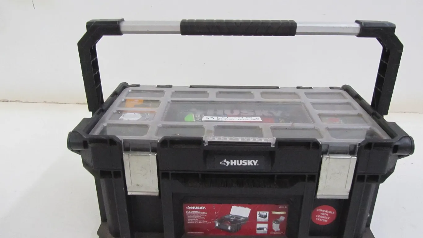 Husky 22" Connect Cantilever Toolbox w/Assorted Tools And Hardware