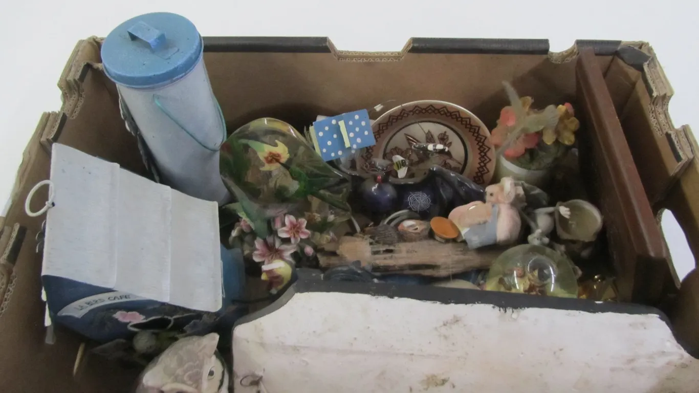 Lot Of Assorted Home Furnishings