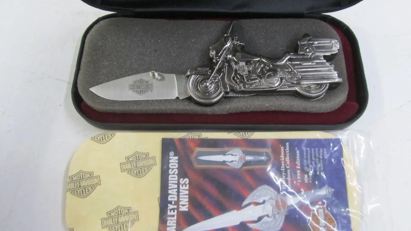 United Cutler Brand Harley-Davidson HD-12 Motorcycle Pocket Knife