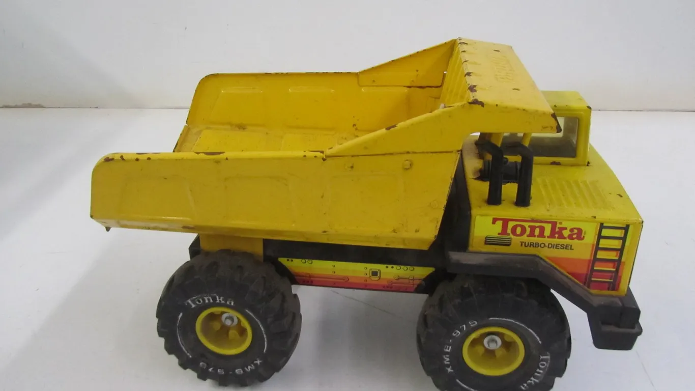 Tonka Turbo-Diesel Dump Truck
