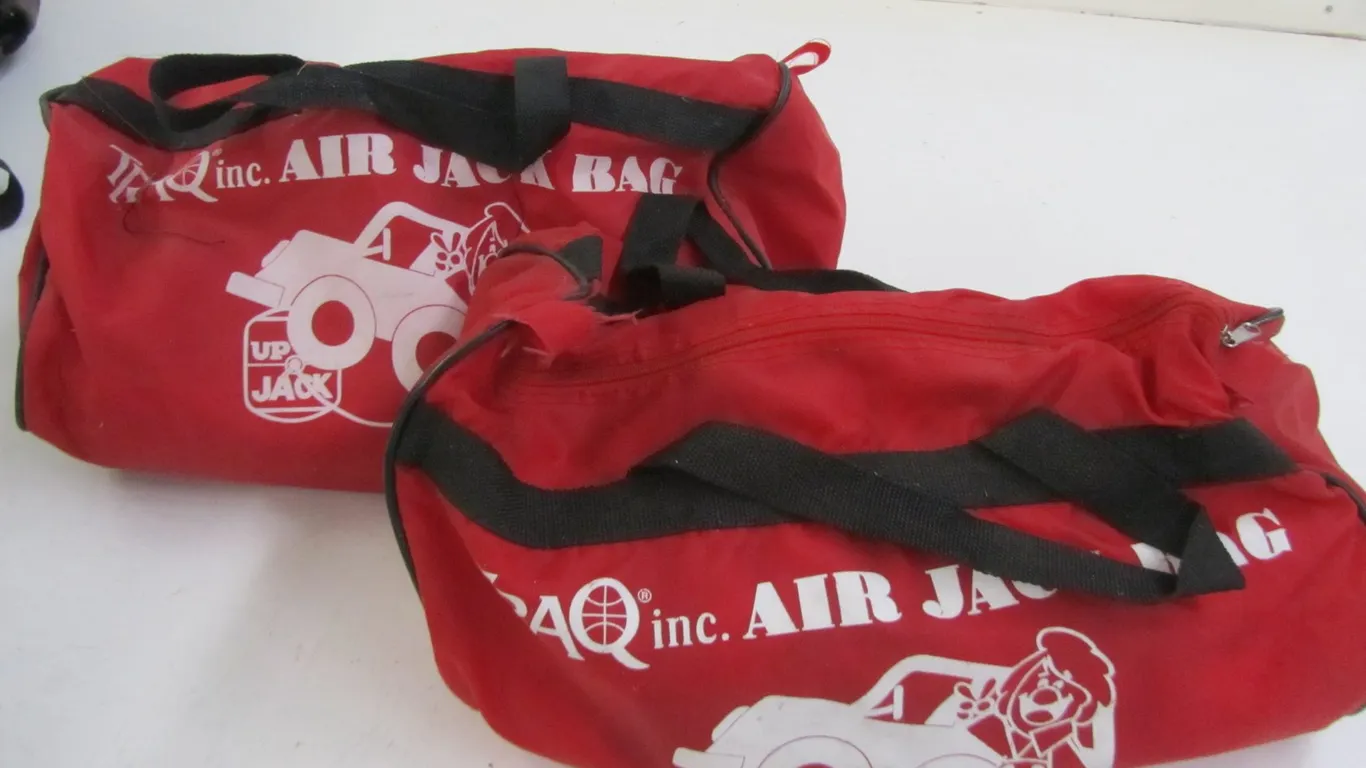 (2) Traq Inc. Air Jack Bags