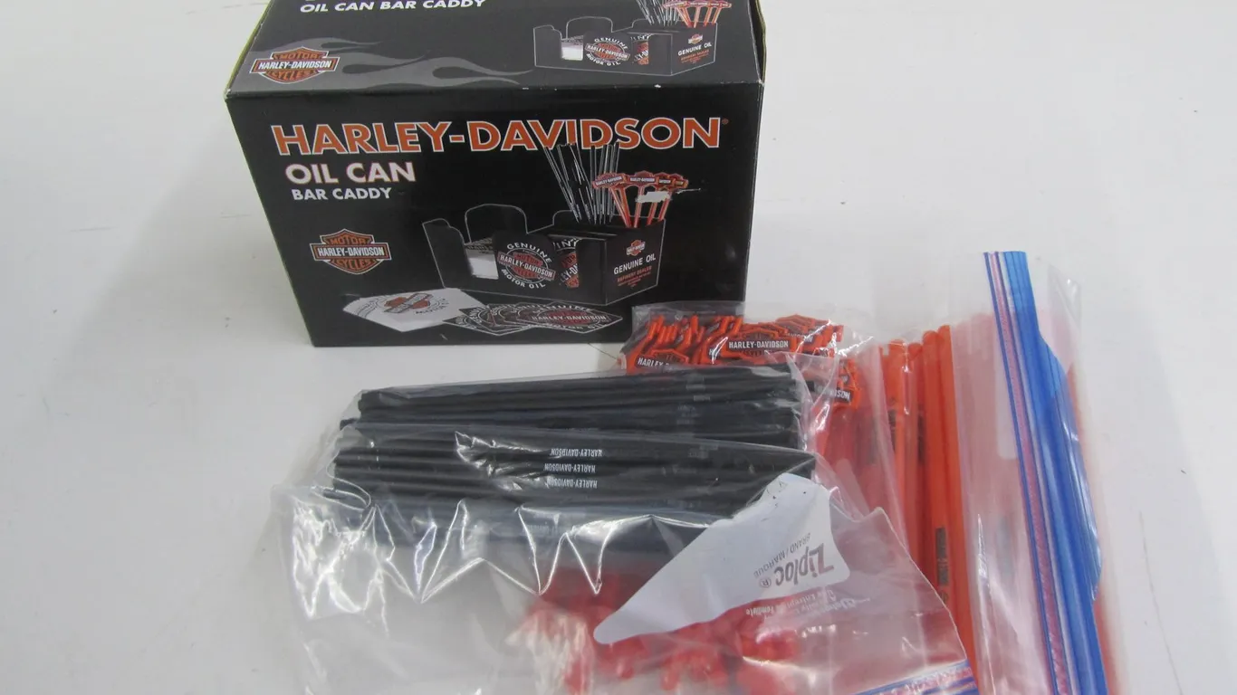 Harley-Davidson Oil Can Bar Caddy Set And More