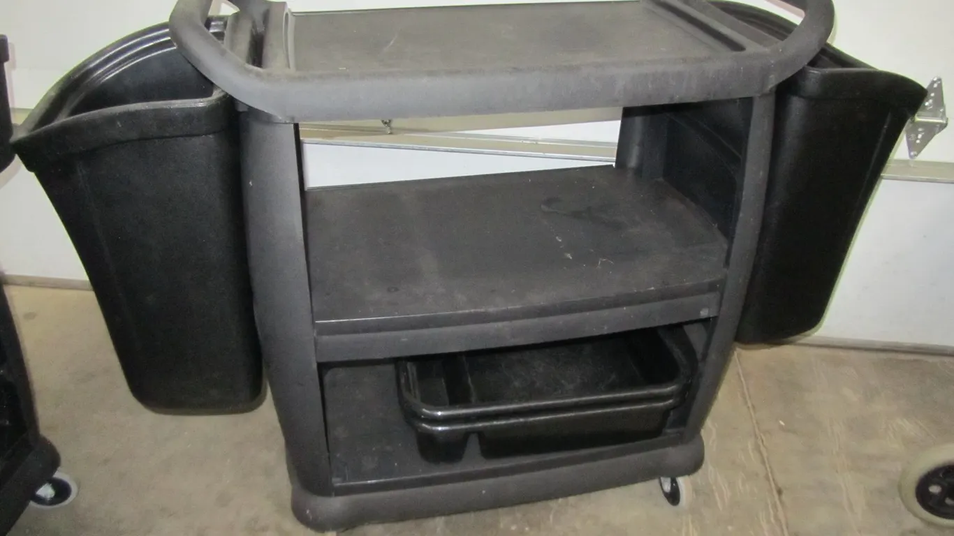 Bussing Cart