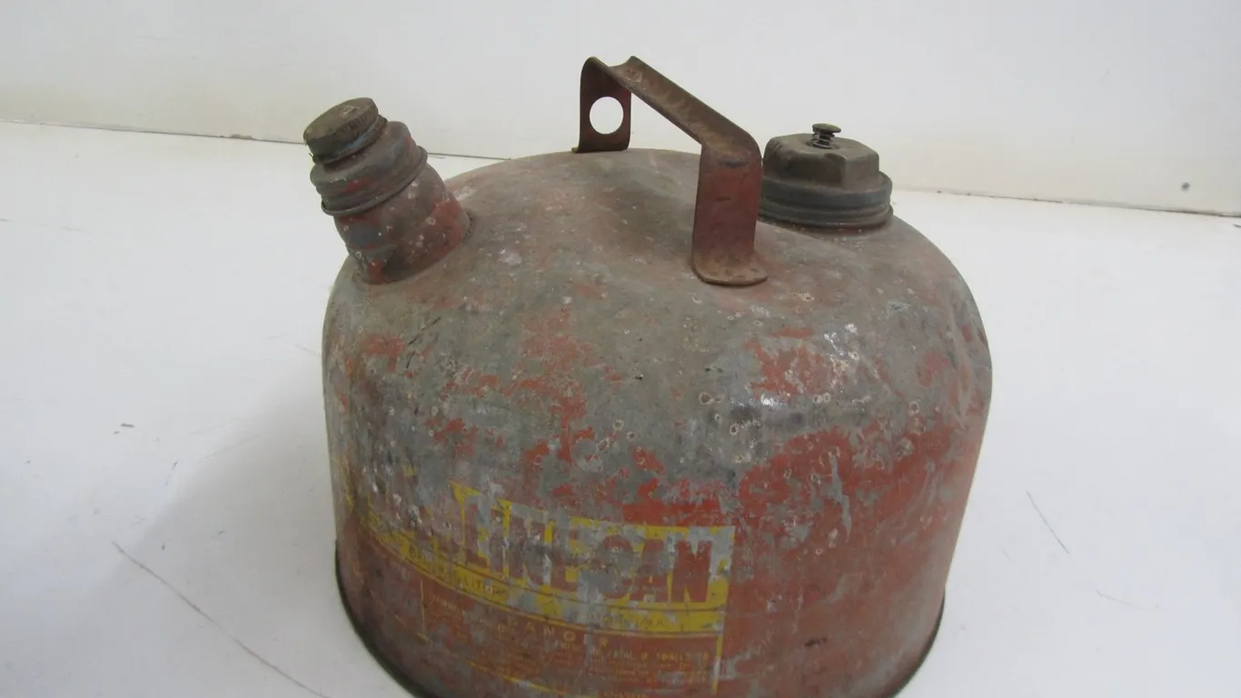 Eagle 2.5 Gallon Gas Can