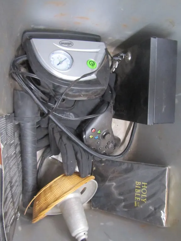 Tub Of Miscellaneous Items