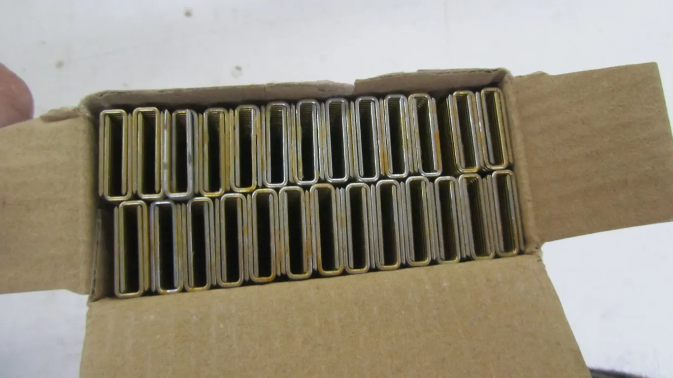Box Of B&C Eagle 18ga Narrow Crown Staples