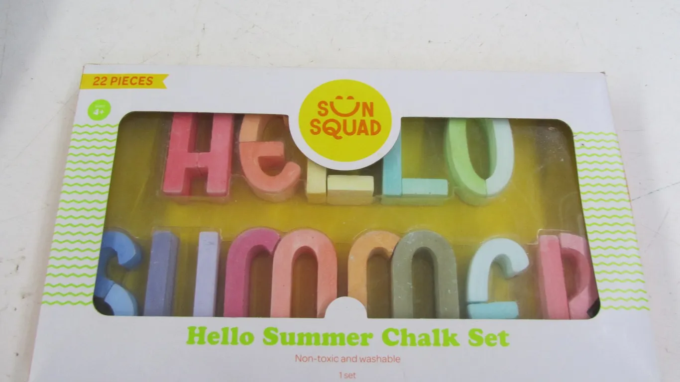 Sun Squad 22pc. Hello Summer Chalk Set