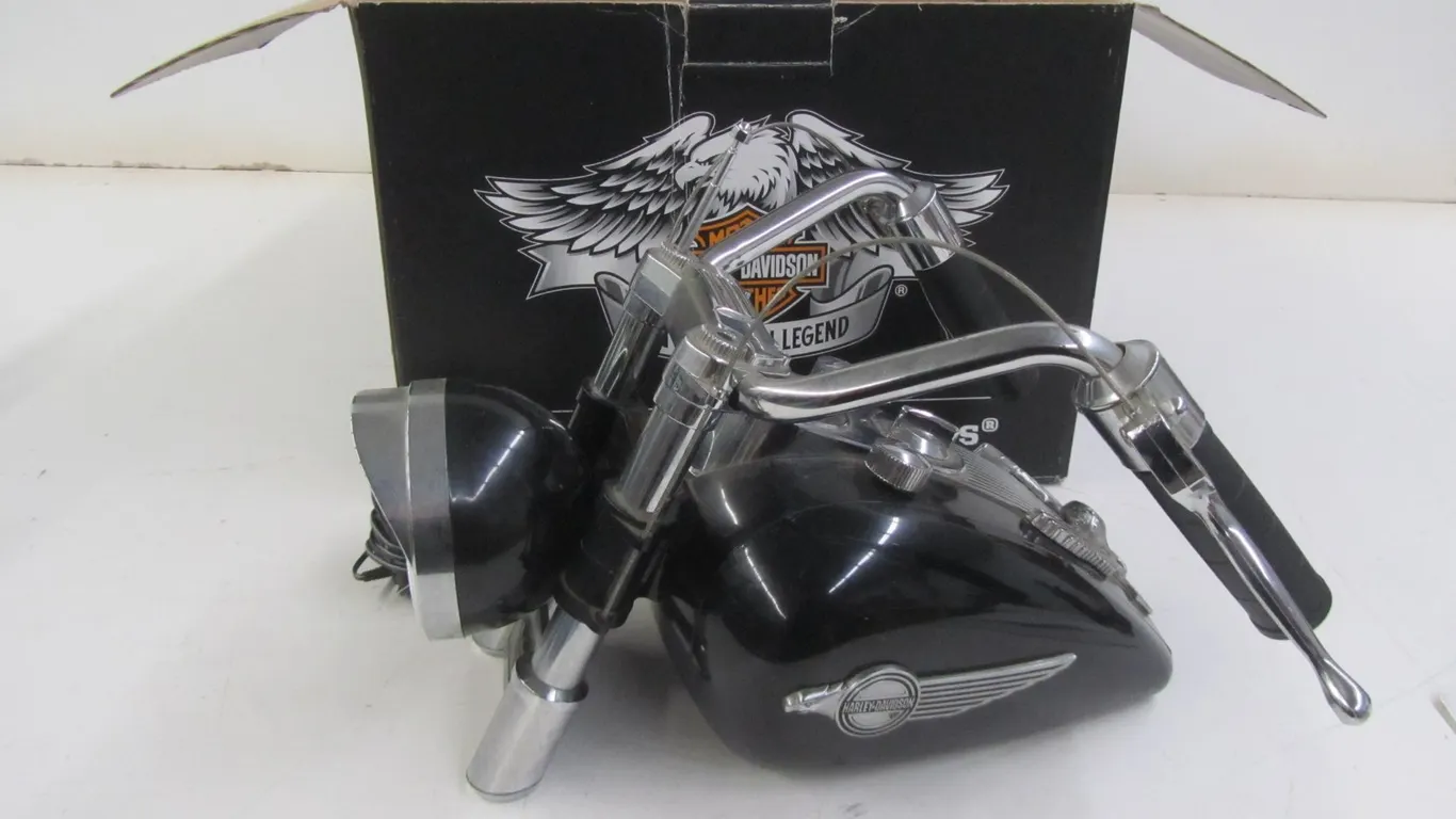 Harley-Davidson AM/FM Tank Radio Alarm Clock