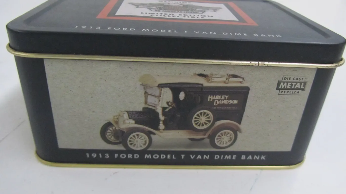 Harley-Davidson 1913 Ford Model T Van Dime Bank