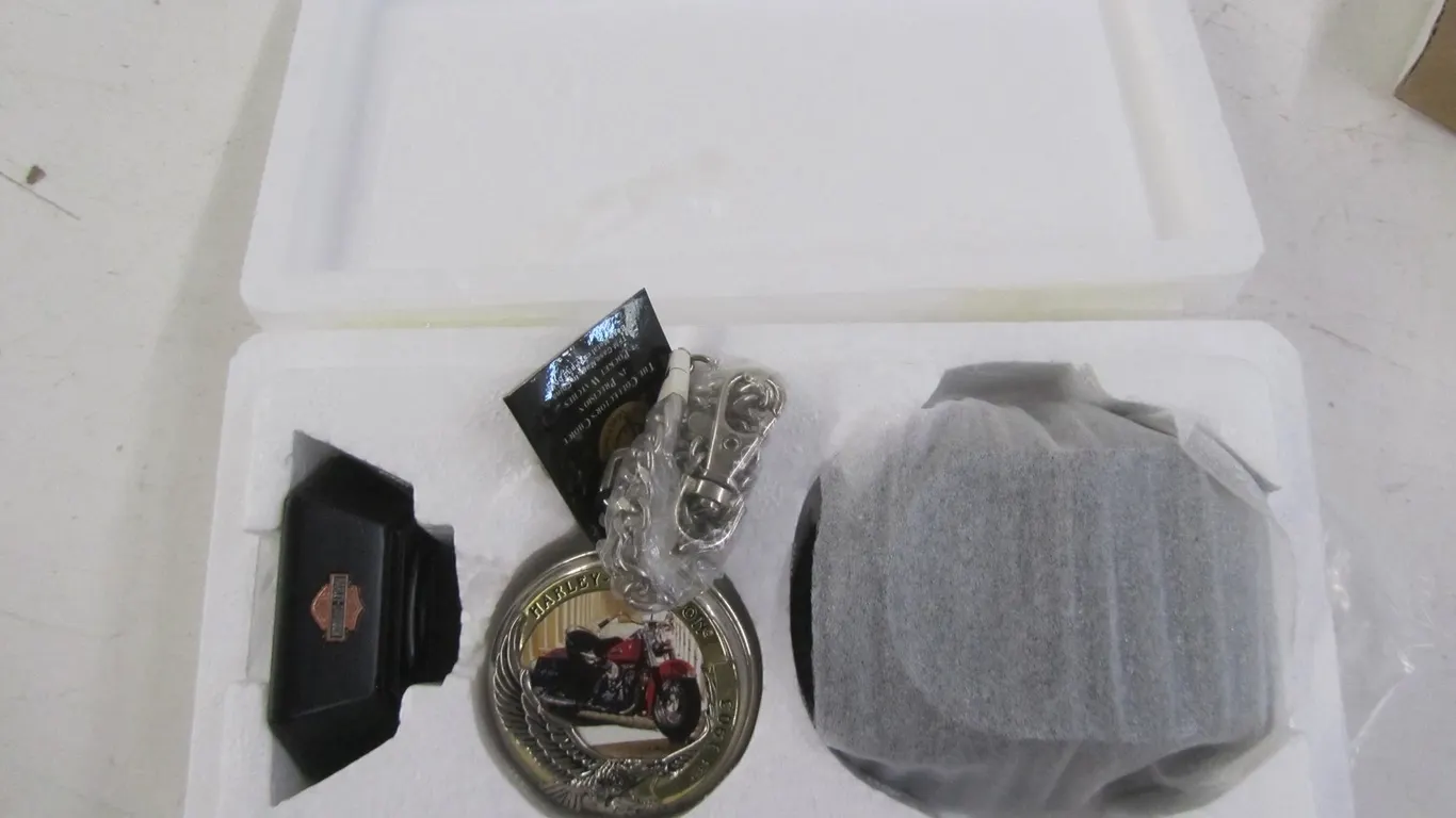 The Franklin Mint Harley-Davidson Pocket Watch Set