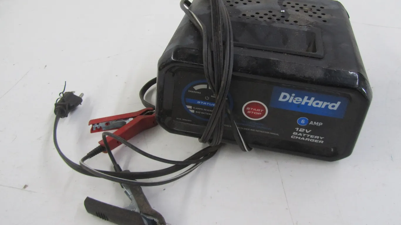 DieHard 12v Battery Charger