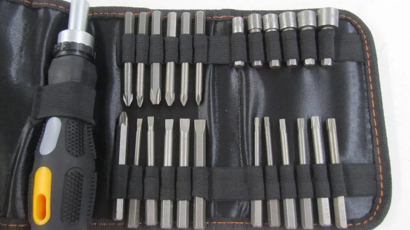 Pittsburgh 26pc. Screwdriver Set