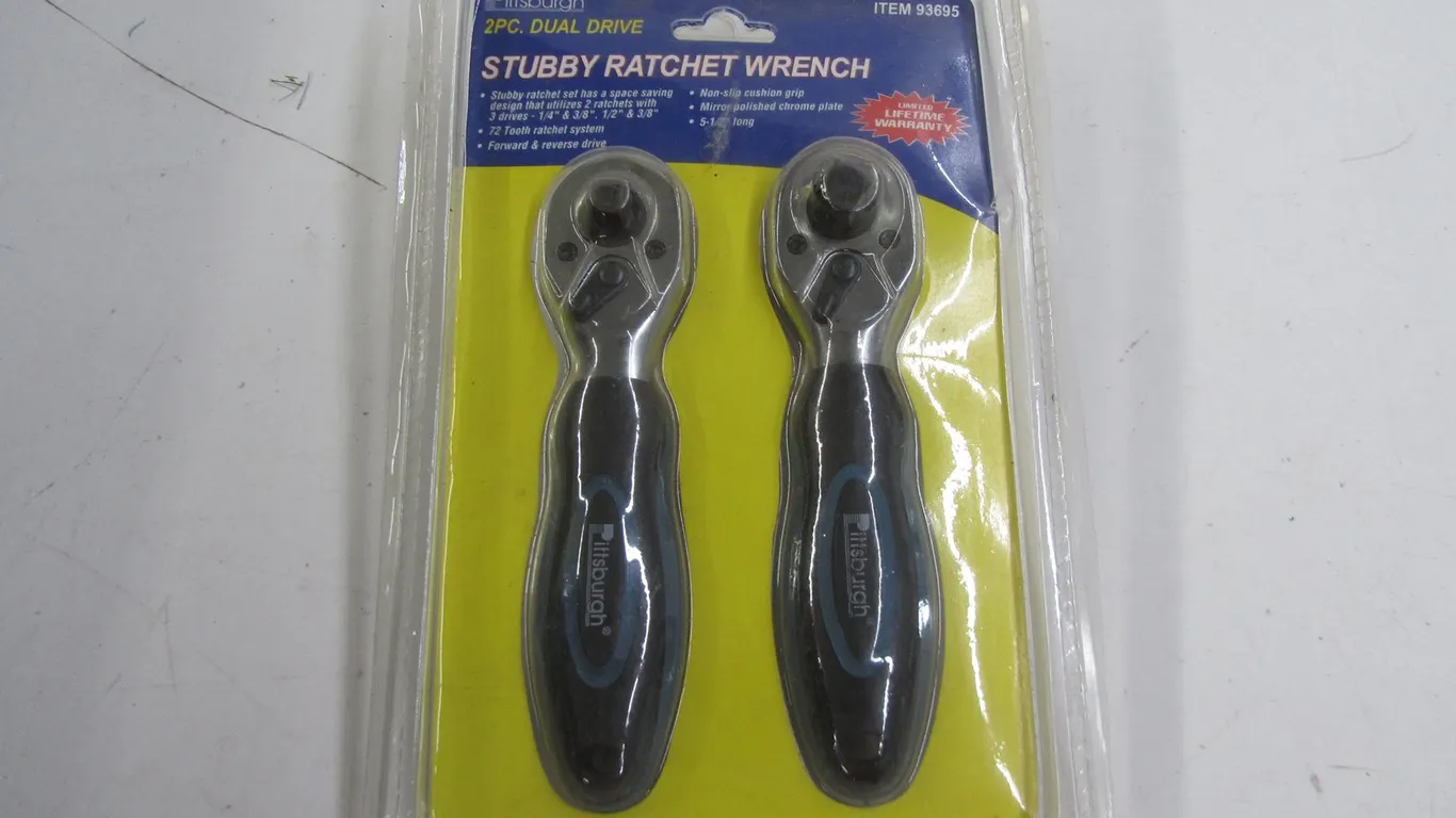 Pittsburgh 2pc. Dual Drive Stubby Ratchet Wrench