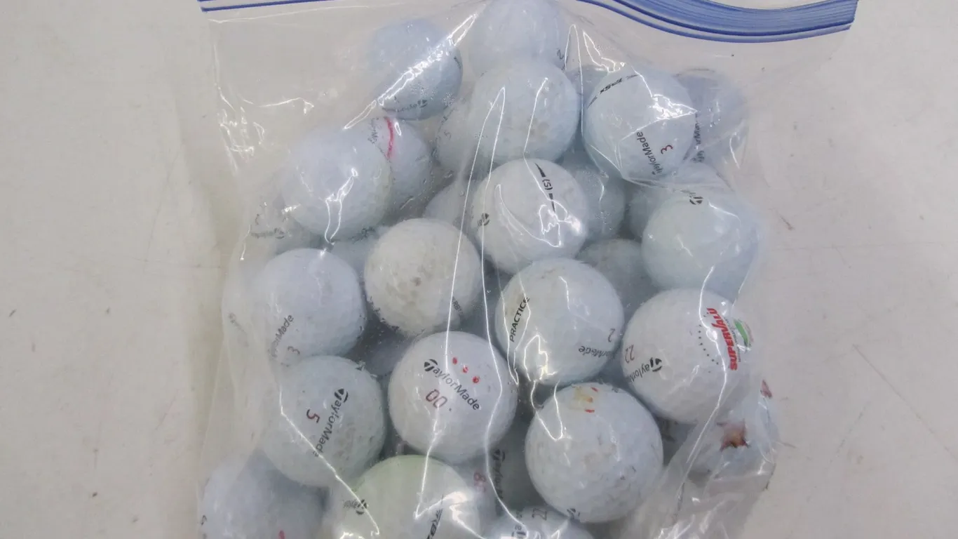 (36) Assorted TaylorMade Golf Balls