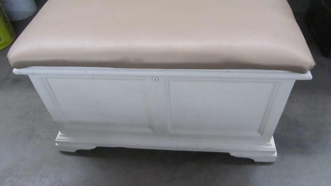 Bedroom Storage Bench