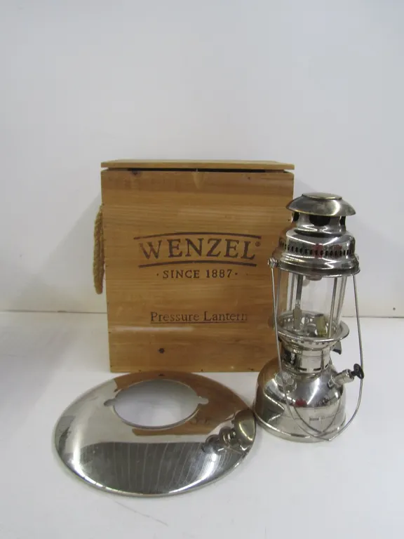Wenzel 1887 Lantern w/Reflector And Storage Box