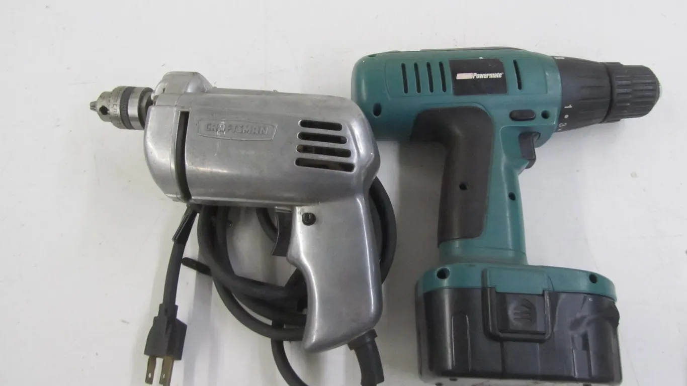 (2) Power Tools
