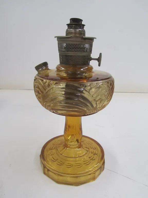 Aladdin Nu-Type Model B Oil Lamp