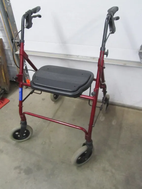 Nova "The Mack" Heavy Duty Walker