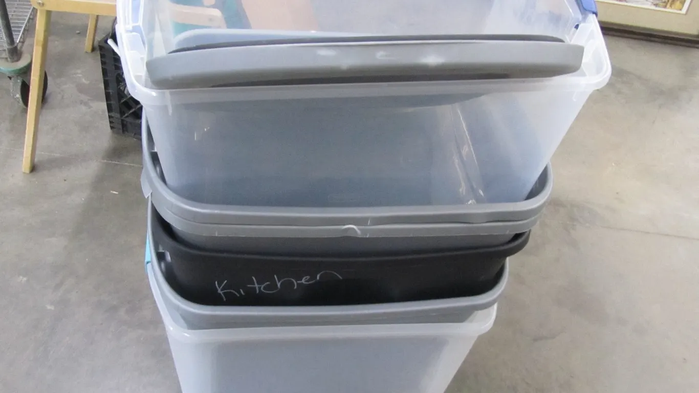 (6) Tubs