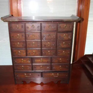 Chinese Medicine Chest