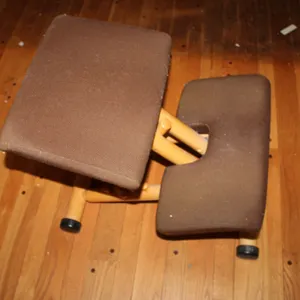 Kneeling Chair
