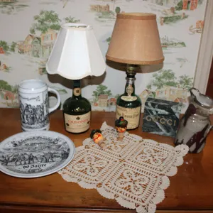 Lamps, Ceramics & Décor