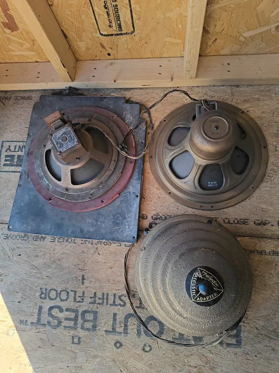 Vintage Zenith Speakers & Zenith Acoustic Adapter Lot