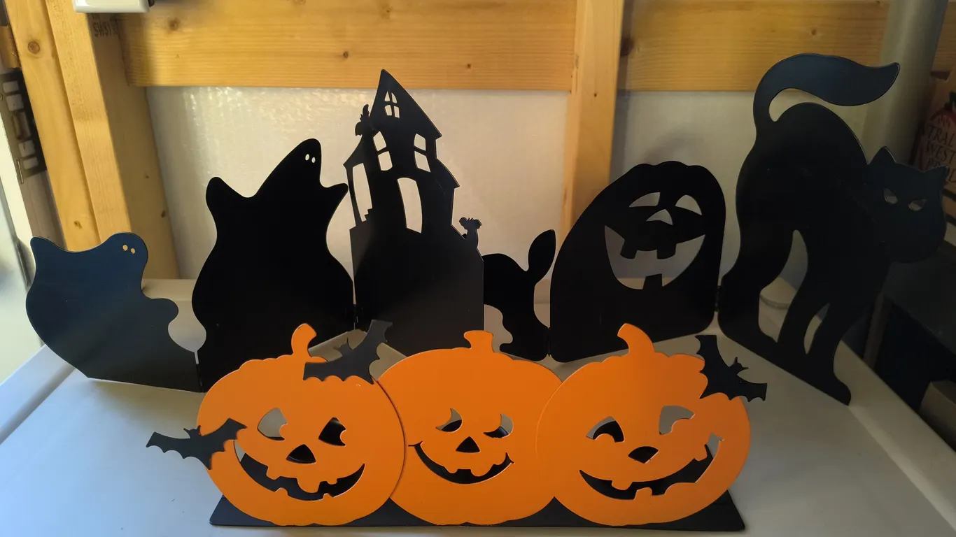 Halloween Decorations Lot