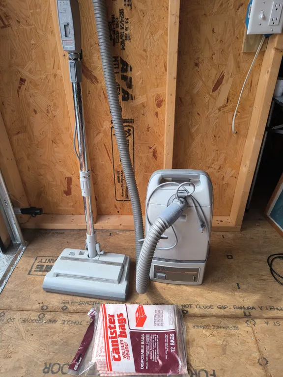 Kenmore 4.5 With Power Mate Vacuum Cleaner