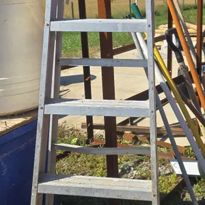 Werner brand aluminum 6 ft step ladder