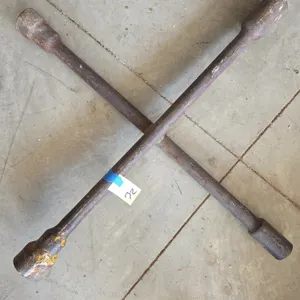 T handle breaker bar for a semi