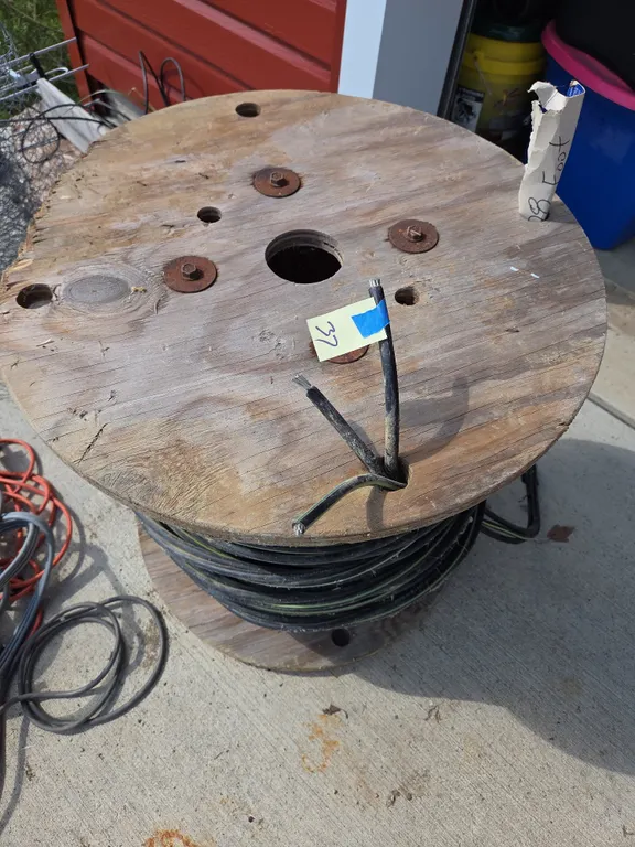 Over 400 ft of three conductor number 2 aluminum
