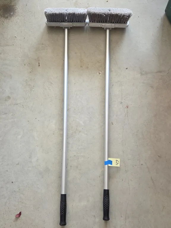 Soft bristled cleaning brushes