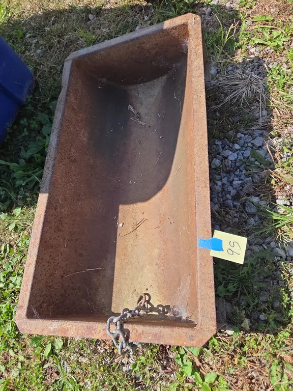 Metal hog feeder