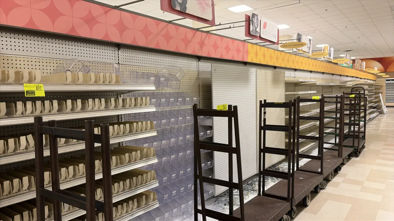 144'L of Madix gondola shelving. 72"H uprights with 22"D base shelves. Features pegboard backing and adjustable upper shelves. Carts not included. Not