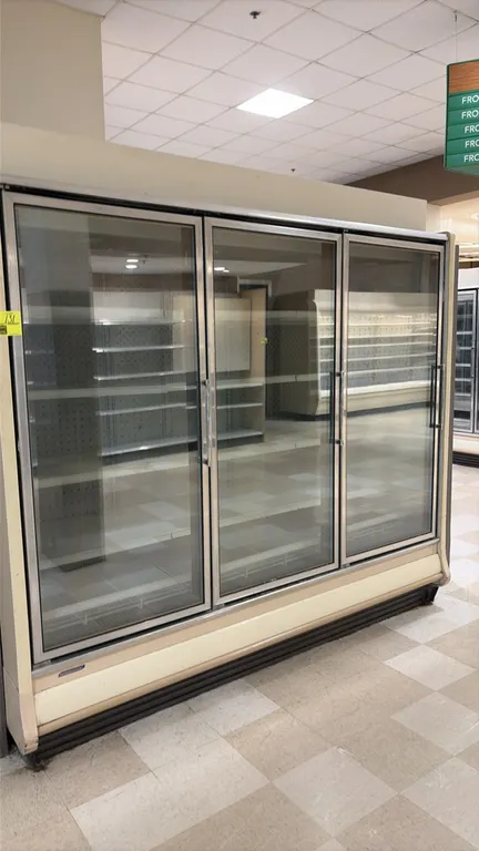 2014 Hillphoenix ORZ3 frozen food glass doors. Features adjustable shelving, LED interior lighting, and gas defrost. Refrigerant: R404A. Electrical: 1