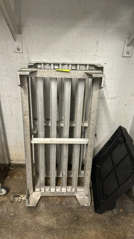 Aluminum dunnage racks. Features welded aluminum construction with slotted tops. 4' x 2'.