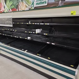 2005 Hussmann M4-12E U medium-temp multi-deck open display cases. Features multi-tier adjustable shelving, price tag moldings, canopy lighting, and pu
