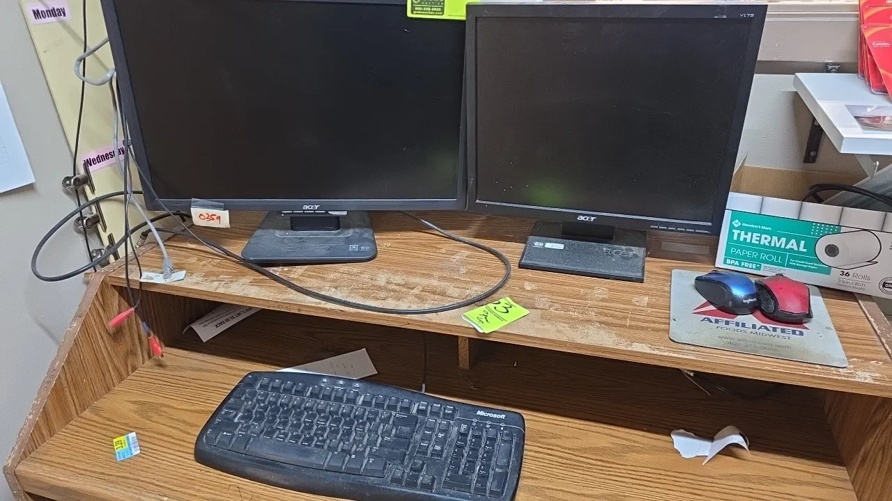 Acer monitors with keyboard and mice package. Includes 2007 Acer AL2216W LCD monitor (S/N: ETL74090387220002F6340), 2009 Acer V173 B 17" LCD monitor (