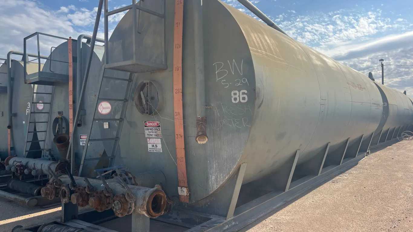 2010 500 BBL SKID MOUNTED FRAC TANK SN: 2550