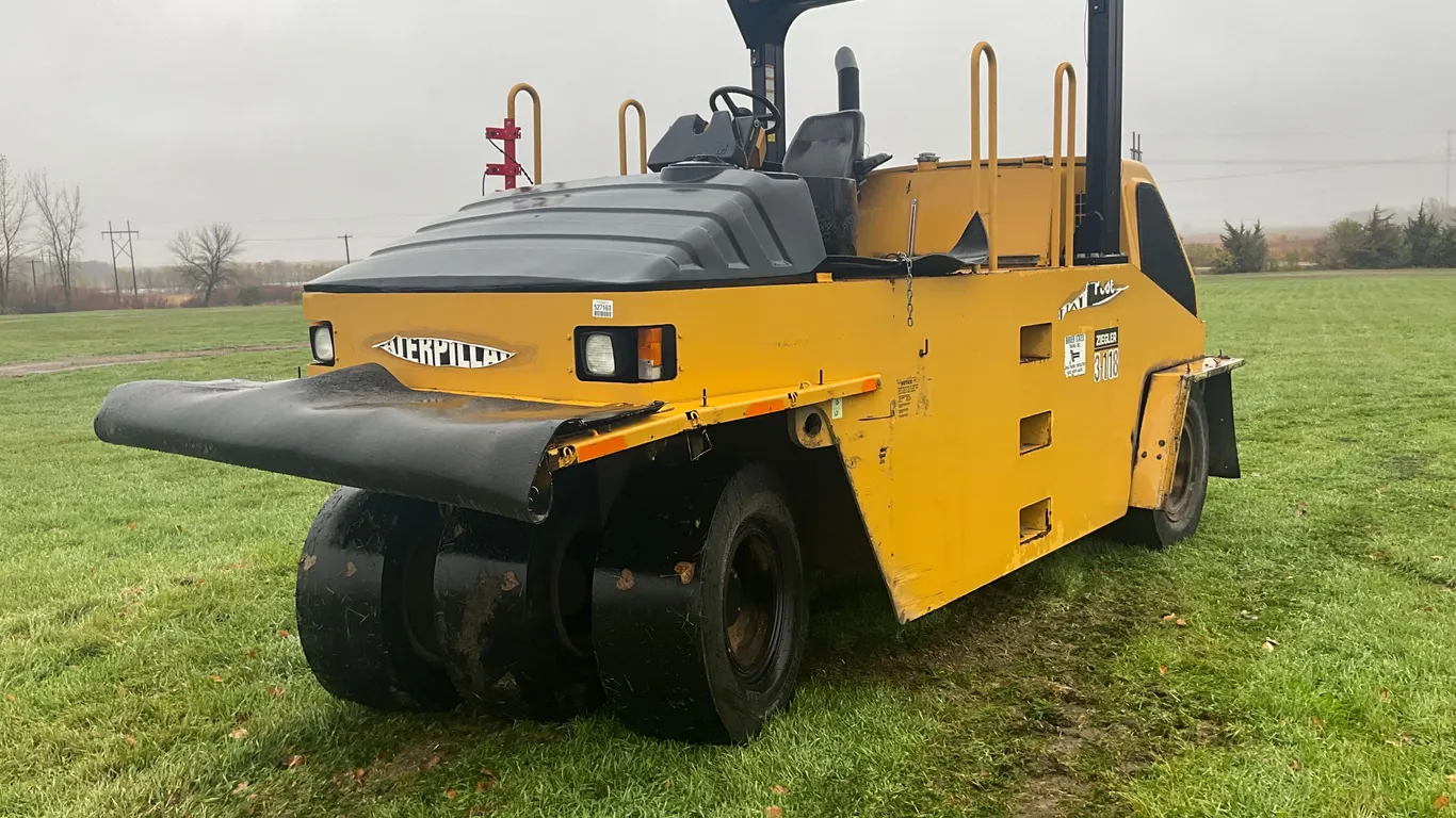 2012 CATERPILLAR PS360C 7 WHEEL PNEUMATIC ROLLER SN: CAT9S360CPJF00728