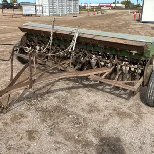 JOHN DEERE VAN BRUNT FB GRAIN DRILL