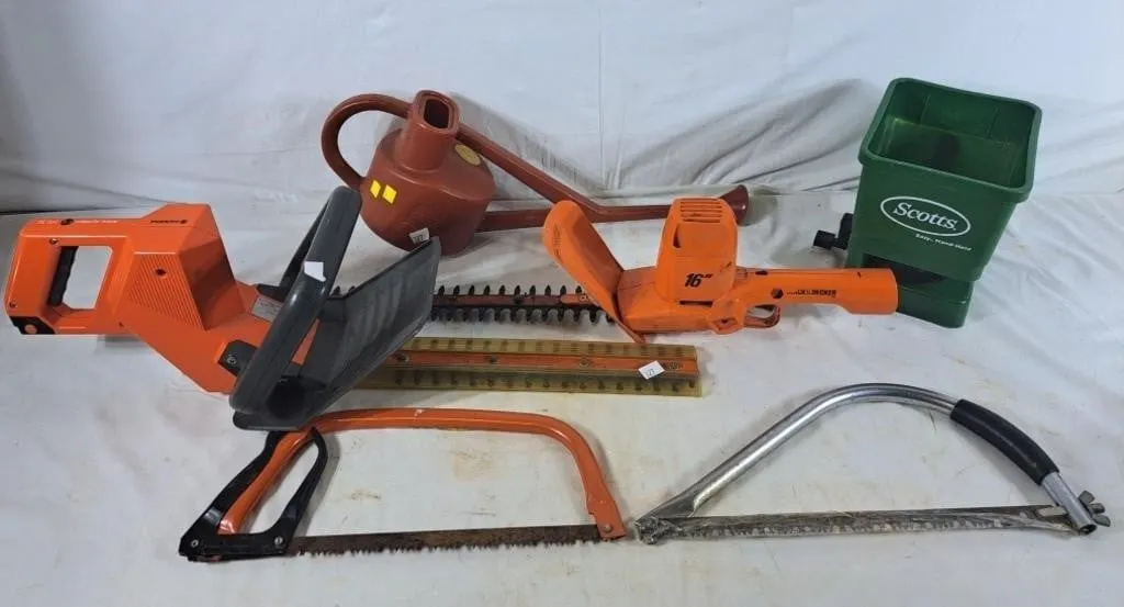 Pair of Hedge Trimmers, Scott's Easy-Hand-Held,
