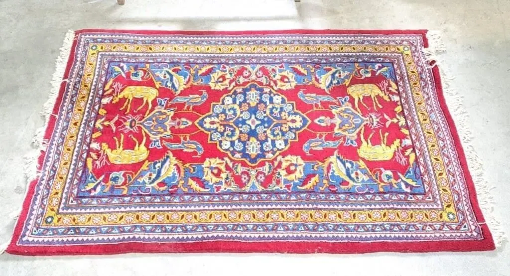 Vintage oriental / Turkish wool area rug -