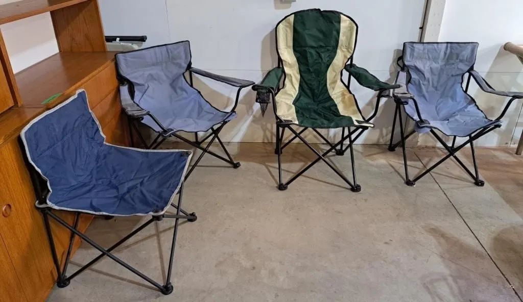 4 folding camp chairs