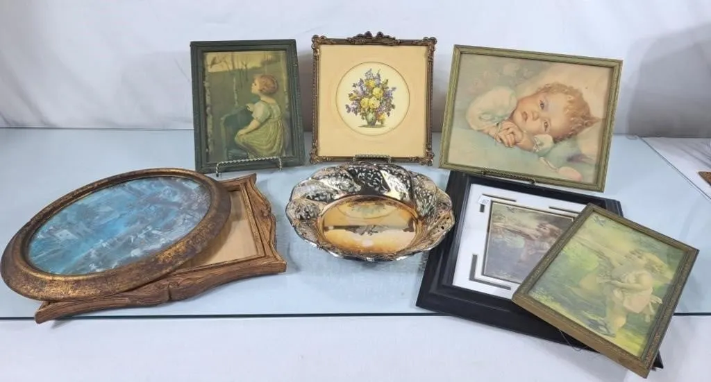 Collection of Vintage Frames & Prints &