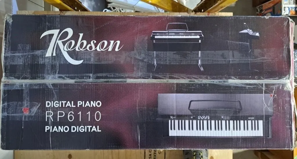Robson digital rp6110 piano - open box
