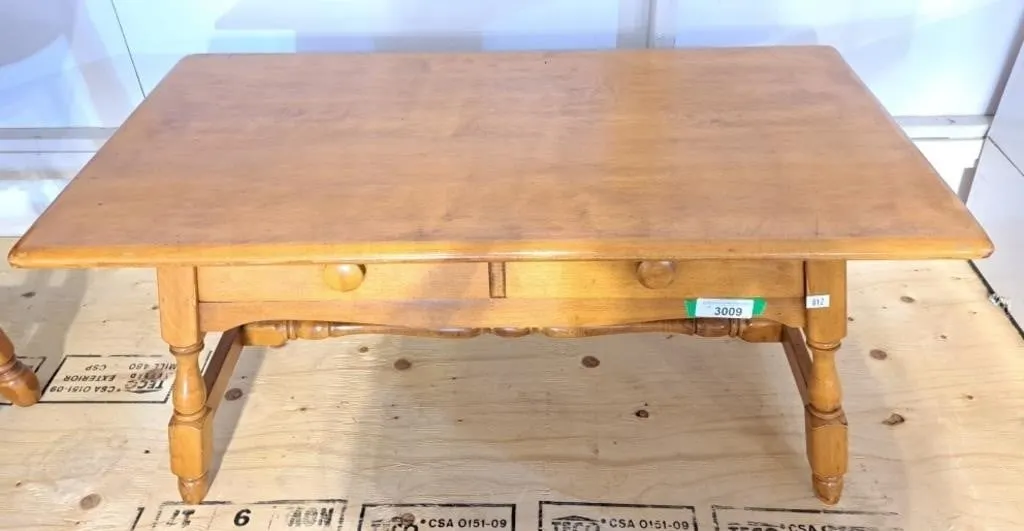 Maple Vilas single drawer coffee table